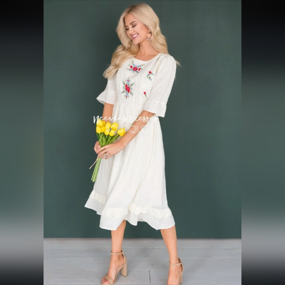 Hailey & Co. White Red Casual Puff Sleeve Midi Sundress